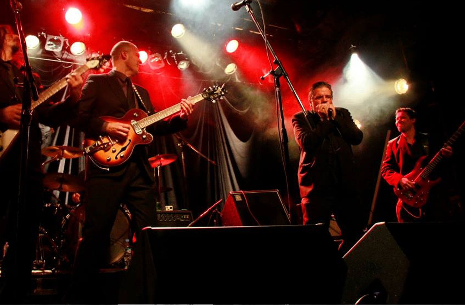 Walter Deleón músico y compositar argentino