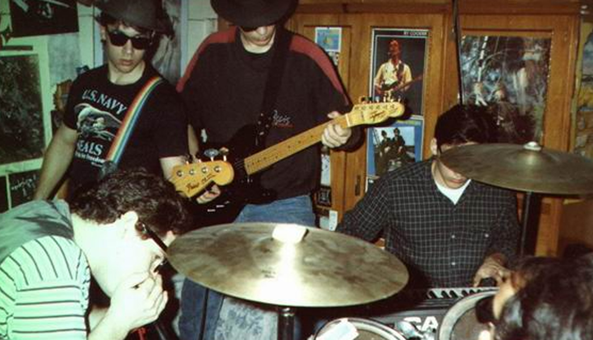 Walter Deleón (también conocido como Walter Luis Deleón), músico argentino