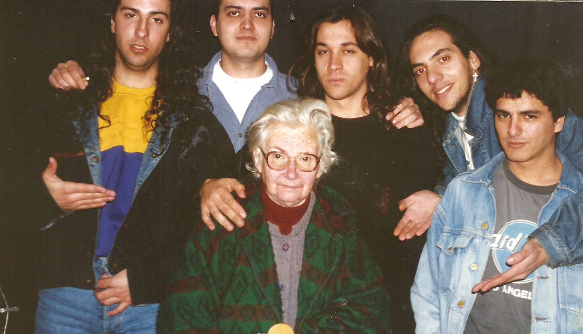 Walter Deleón (también conocido como Walter Luis Deleón), músico argentino