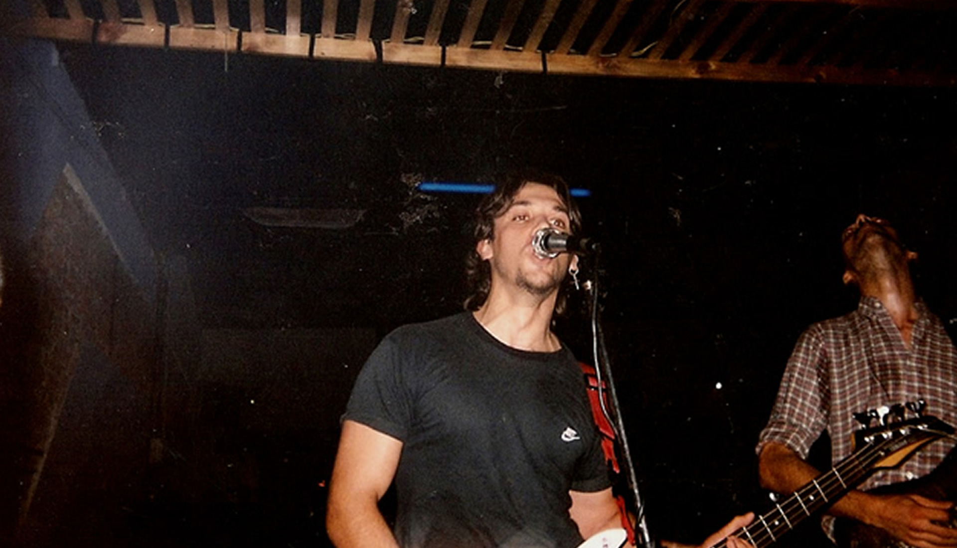 Walter Deleón (también conocido como Walter Luis Deleón), músico argentino